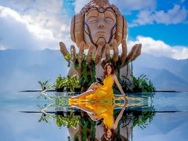 1-Day Tour in Sapa by Car – Explore Top Check-In Spots